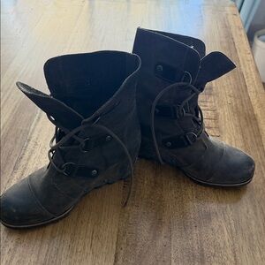 Women's Sorel Lace-Up Boots